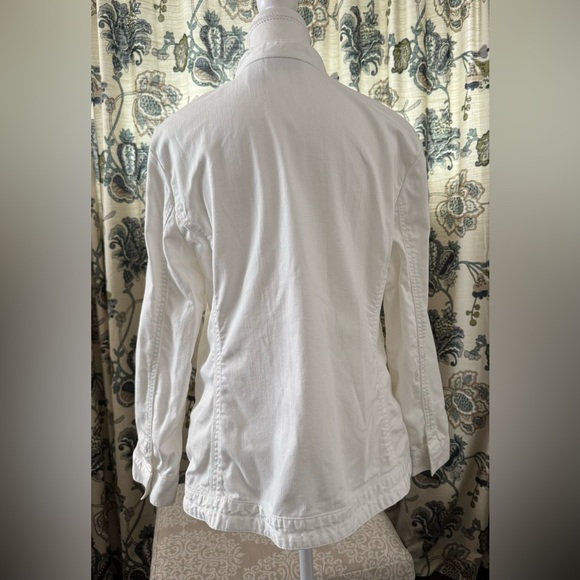 Chico’s Platinum White Raquel Ruffle Jean Jacket Size 2 (L) - Picture 3 of 8